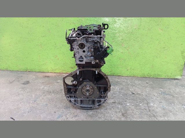 bontott RENAULT MASTER Motor (Fűzött blokk hengerfejjel)